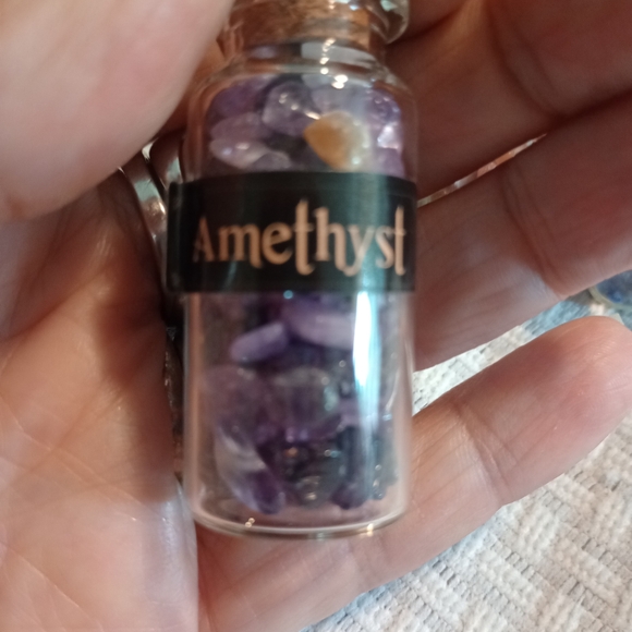 Set of 6 crystal mini jars with cork lids. - Picture 6 of 8